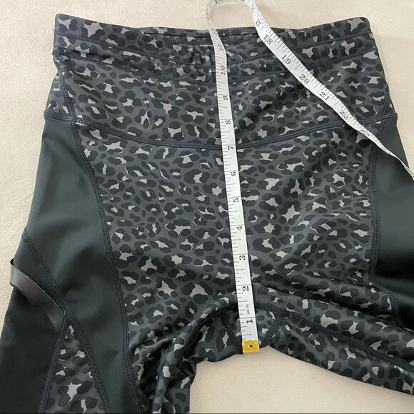 Fabletics Ultracool Leopard Mesh High Rise Legging Size XS High Waisted Pockets - Picture 6 of 8